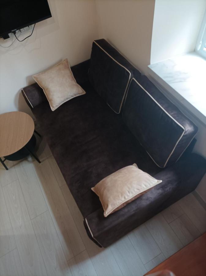 Chorni Vivtsy Apartman Csernyivci Kültér fotó