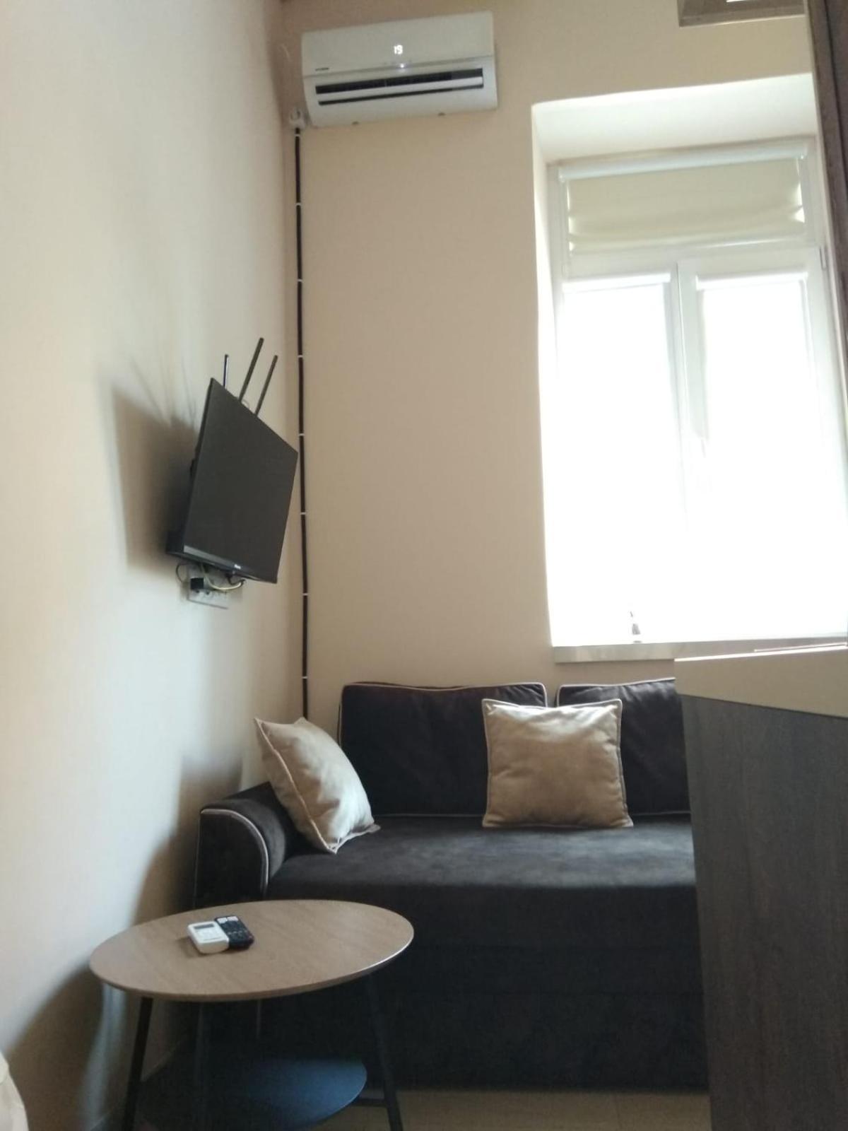 Chorni Vivtsy Apartman Csernyivci Kültér fotó